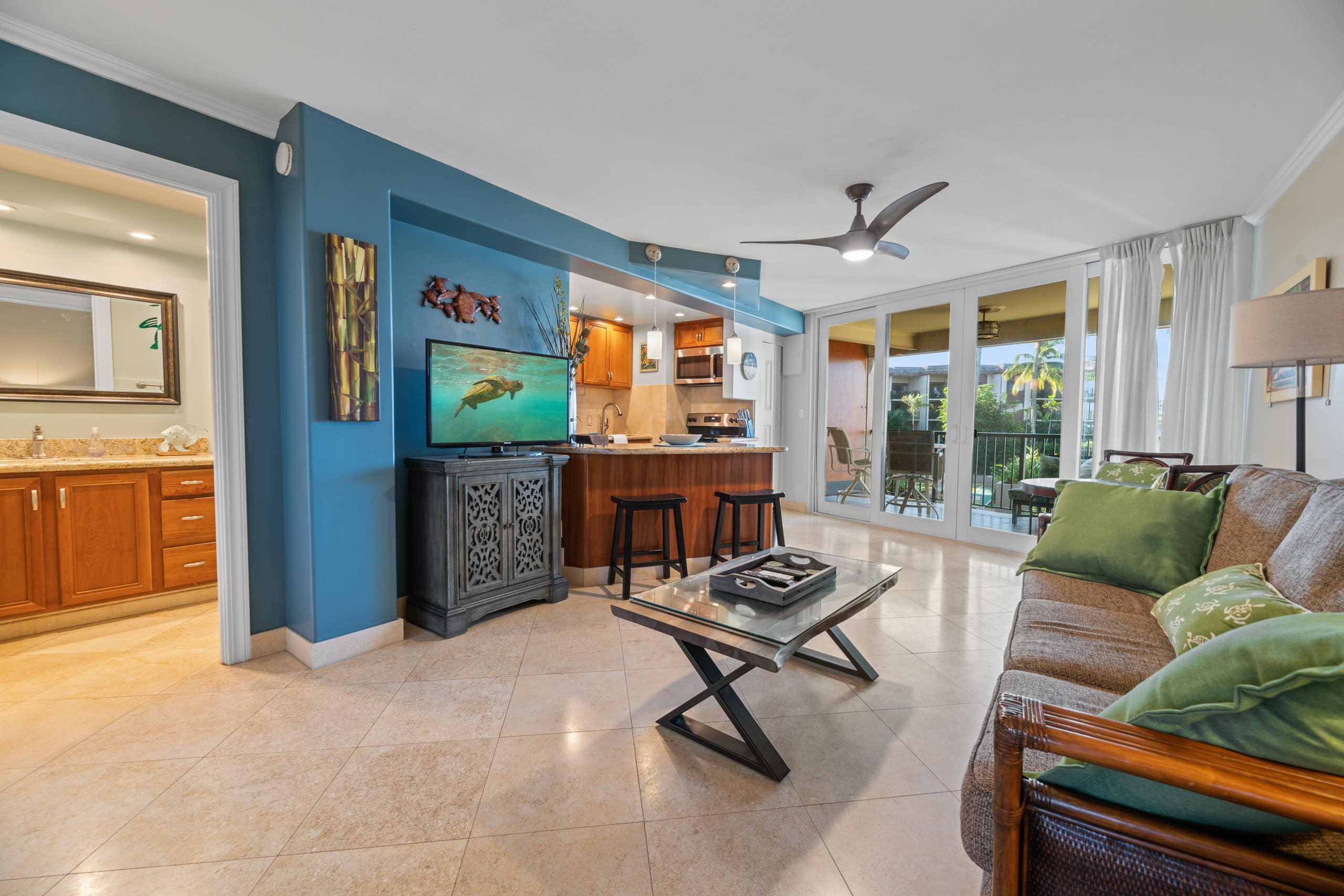 Condo in Lahaina · ★4.99 · 1 bedroom · 1 bed · 1 private bath - Image 2