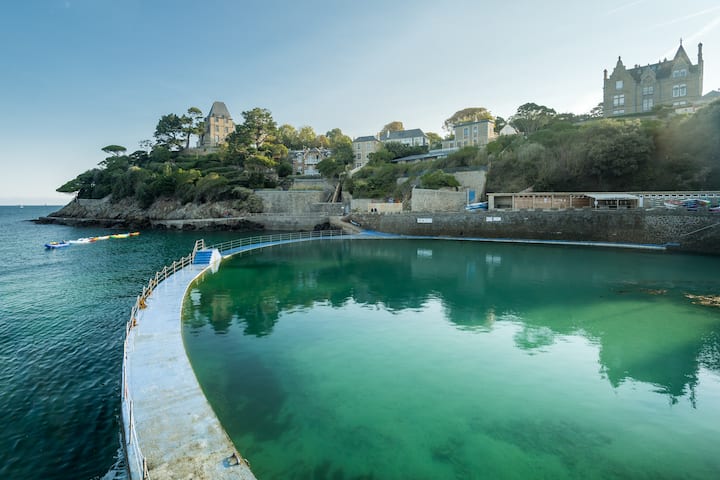 Charming Studio, Right In The Center, 600 M From The Beaches. - Dinard