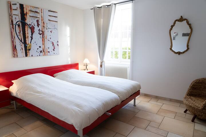 Château D'Embourg managed Airbnb listing 3