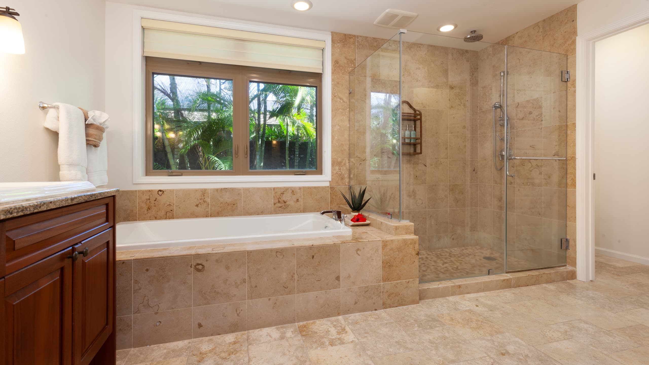 Home in Waimea · ★4.75 · 4 bedrooms · 6 beds · 4.5 baths - Image 22