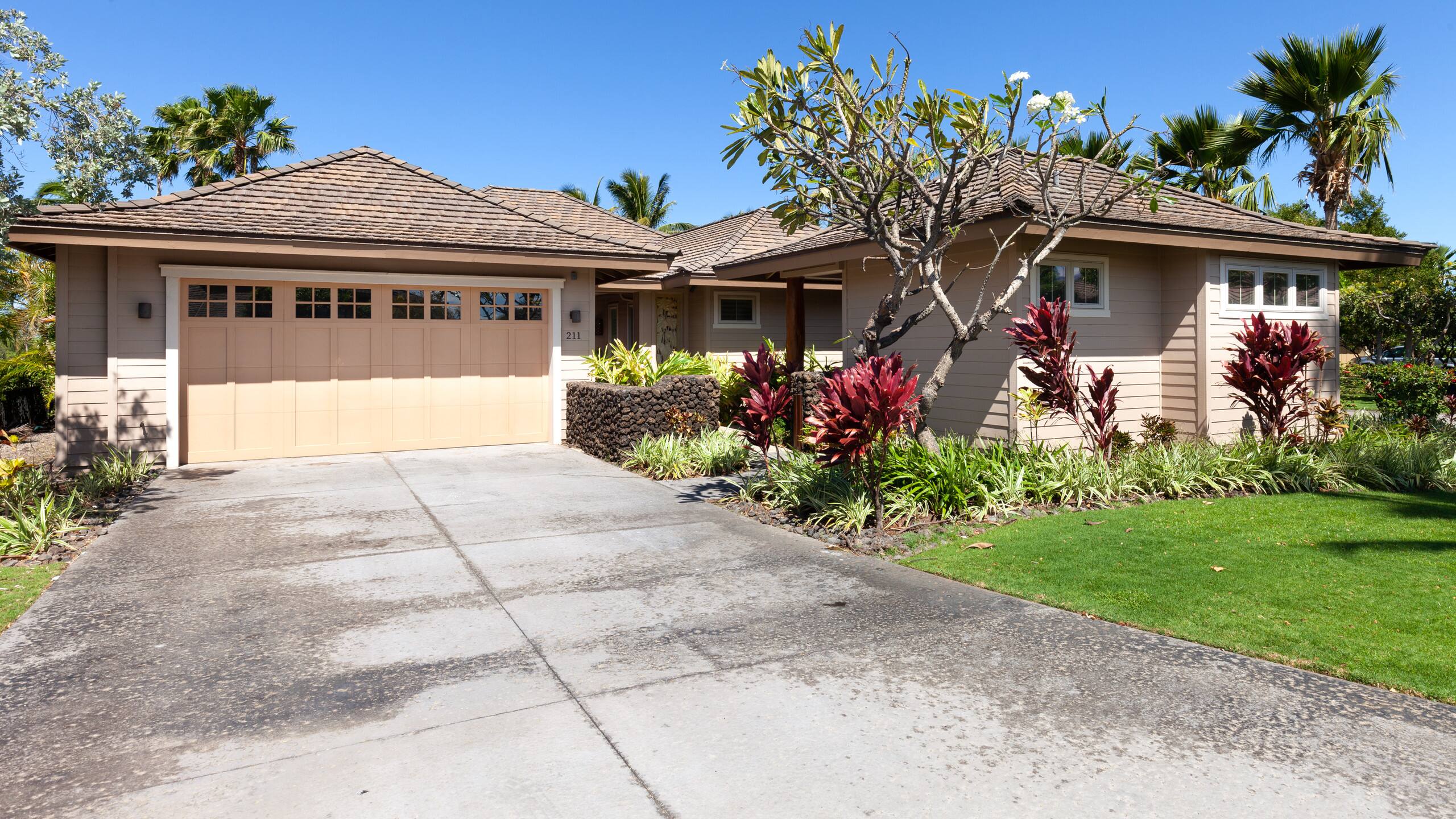 Home in Waimea · ★4.75 · 4 bedrooms · 6 beds · 4.5 baths - Image 41