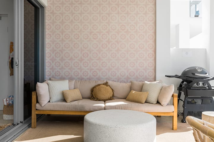 Caba Pink - Luxury 3 Bedroom Ocean View Apartment. - Cabarita Beach