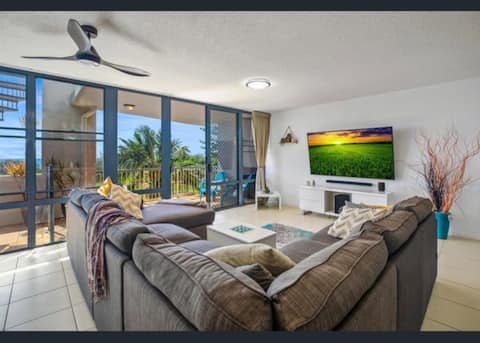 Successful Airbnb property: Top floor, Beachfront, Private rooftop spa in Marcoola