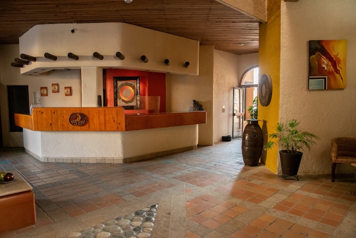 Great Spot @ Marina, All Cabo's Lifestyle On Hand - Cabo San Lucas