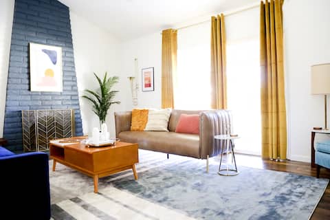 1960s Vibes Near Old Town, Shops & Clovis Hospital