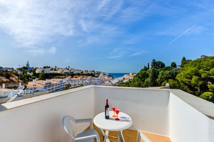 Superb Townhouse With Pool - Algarve