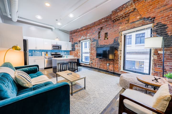 Keyless Entry | Laundry in Unit | Pet Friendly