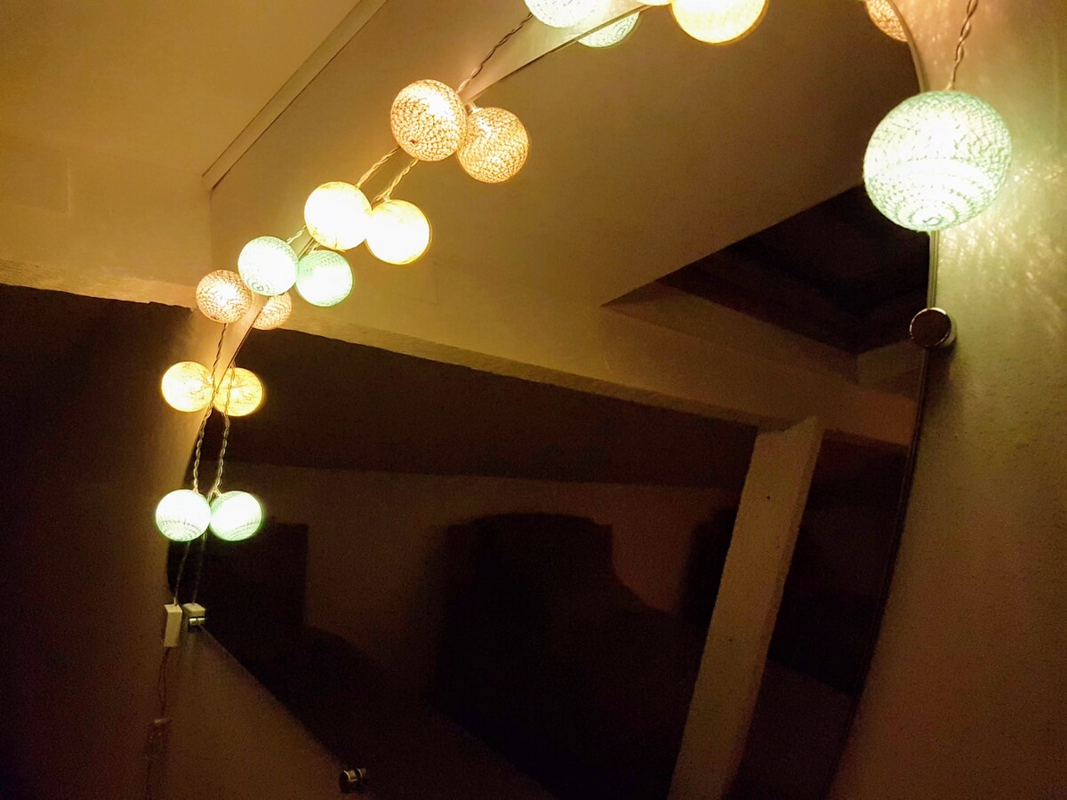 גרלנד עם תאורת עמעום