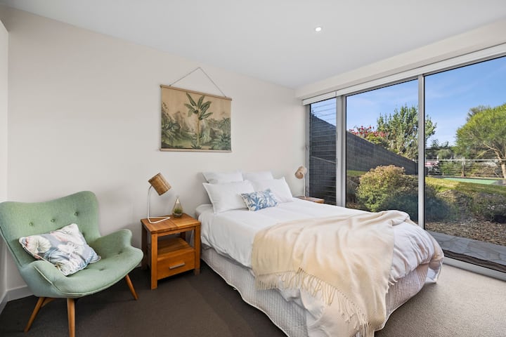 Četvrta spavaća soba (sa spojenom kupaonicom)