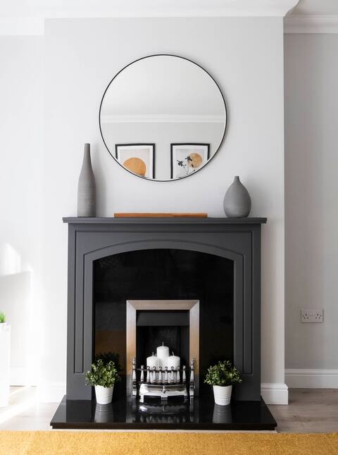 Charming 4-Bedroom Townhouse Behind the Woods