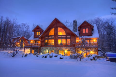 10 BRs Most Luxury Log Estate — Pool Hot Tub Sauna