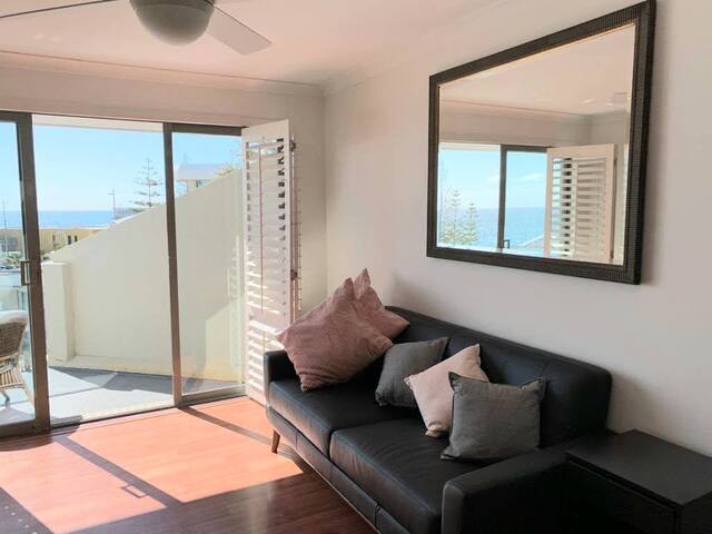 Scarborough Beach Front Resort – Shell Thirteen gallery image 5