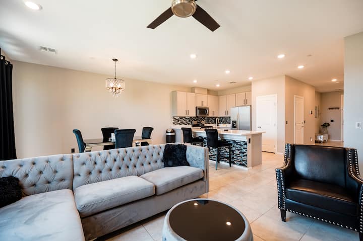 Las Vegas Gem! - Las Vegas, NV