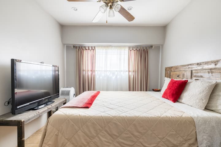 1BR/1BA with Private Entrance, 5min to PHX Airport - Houses for