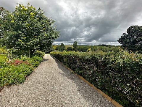 Westlea cottage with views of the Trossachs
