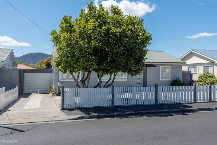 Dotties House Hobart