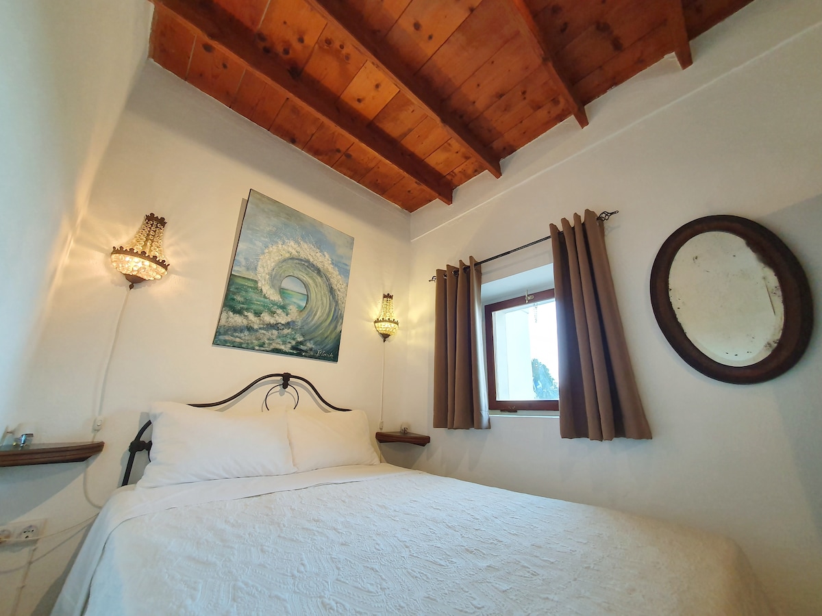 Kod svih kreveta usredotočeni smo na najvišu kvalitetu za miran san. // Za sve krevete postavljamo najvišu kvalitetu za dobar san.