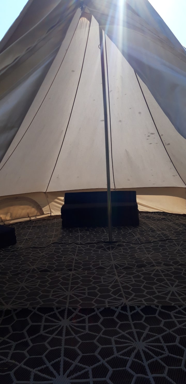 Family Bell (4m) Tent In Beautiful Field - Swanage