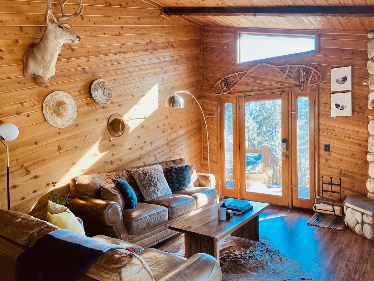 Top Airbnb: Bay Views-7mins walk to lake-SPA & BBQ-Home Cinema in Big Bear Lake