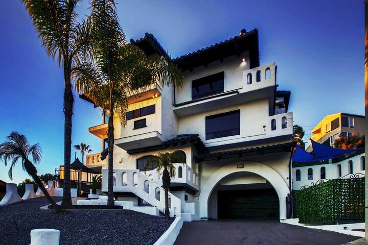 San Diego Villa with pool, spa & sunset views – S4 gallery image 4