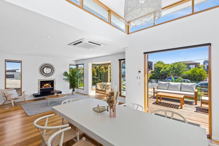 Sunset Terrace Ocean Grove- Striking Coast Views gallery image 3
