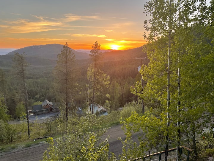 SubAlpine Sanctuary Chalets for Rent in Chewelah, Washington, United