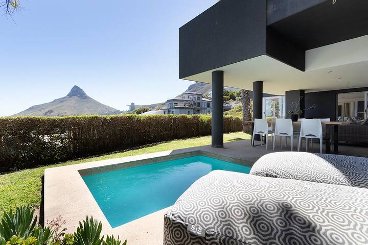 Camps Bay The View Villa Gdn apt & Pvt Pool gallery image 2