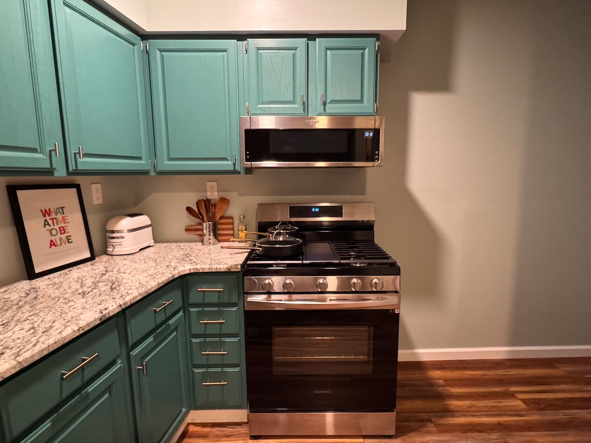 Full kitchen image 3 at Chihuahua Estates in Saint Marys