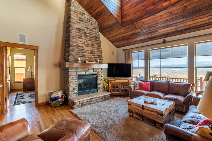 Beautiful Granby Ranch Home Close To Ski Hill. - Granby, CO
