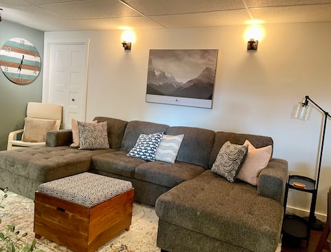 Successful Airbnb property: Cozy Guest Suite near the mountains! in Hinton