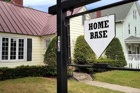 Home Base *Only 1/2 mile from All Star Village*