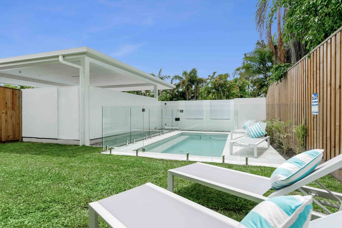 Top Airbnb: WhiteSands Holiday House, 2 Bedroom 2 Bathroom in Port Douglas