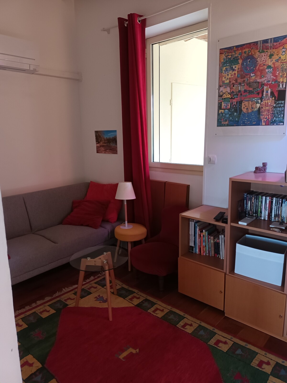 nivel 1 - pequeña sala de tv (sofá convertible)