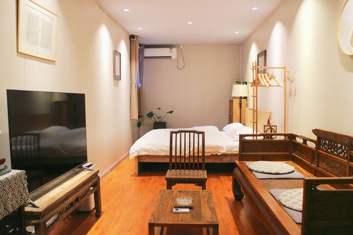 平江码头河对岸 平江河边 朴居 长卷 冰箱 1 8软垫大床套房徒步拙政园 狮子林 苏州博物馆5分钟 Bungalows For Rent In Suzhou Jiangsu China