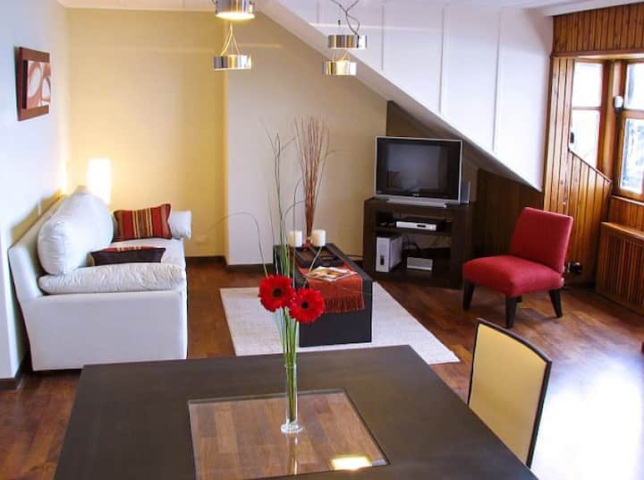 Views! Views! Views!  Modern, City Apartment - 산카를로스데바릴로체