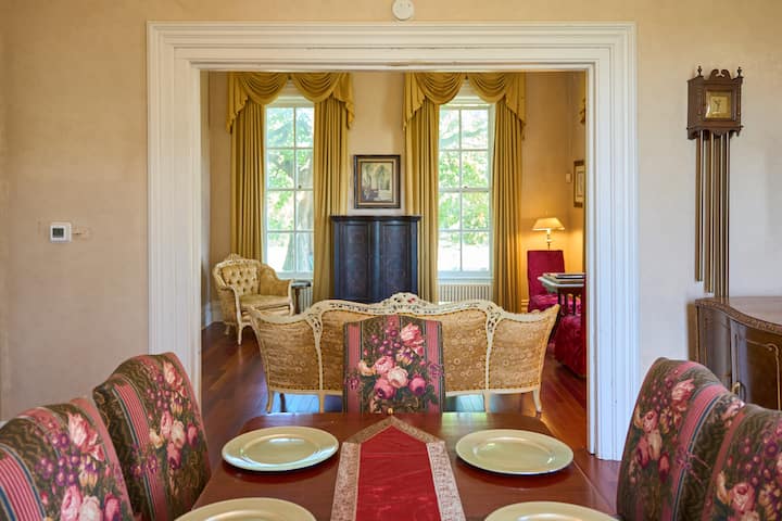 Vineyard Manor House Freedom Run Winery Houses for Rent in