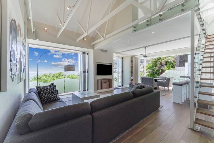 Clifton 4th Bungalow with Ocean Views on the Beach gallery image 3