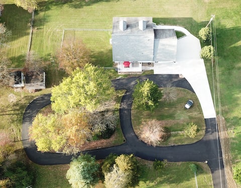 Liberty Lodge-spacious/secure home -Trail & Lake