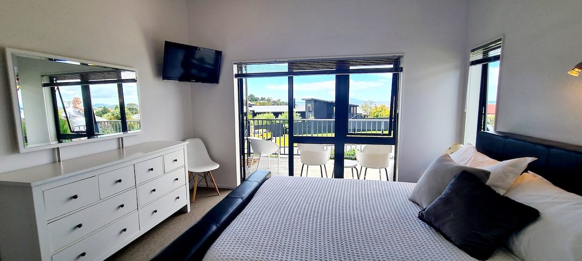 Tazama bahari kutoka kwenye chumba cha Master