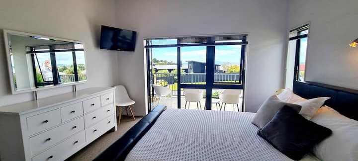 Изглед към океана от главния апартамент