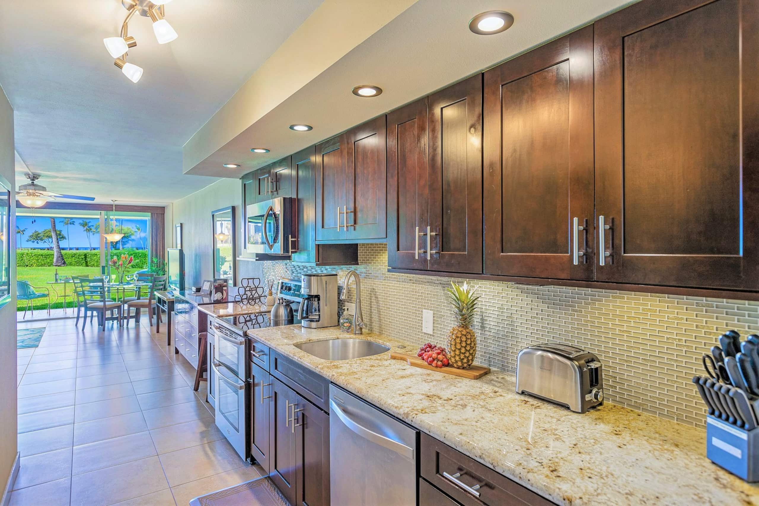 Condo in Lahaina · ★5.0 · Studio · 2 beds · 1 bath - Image 24