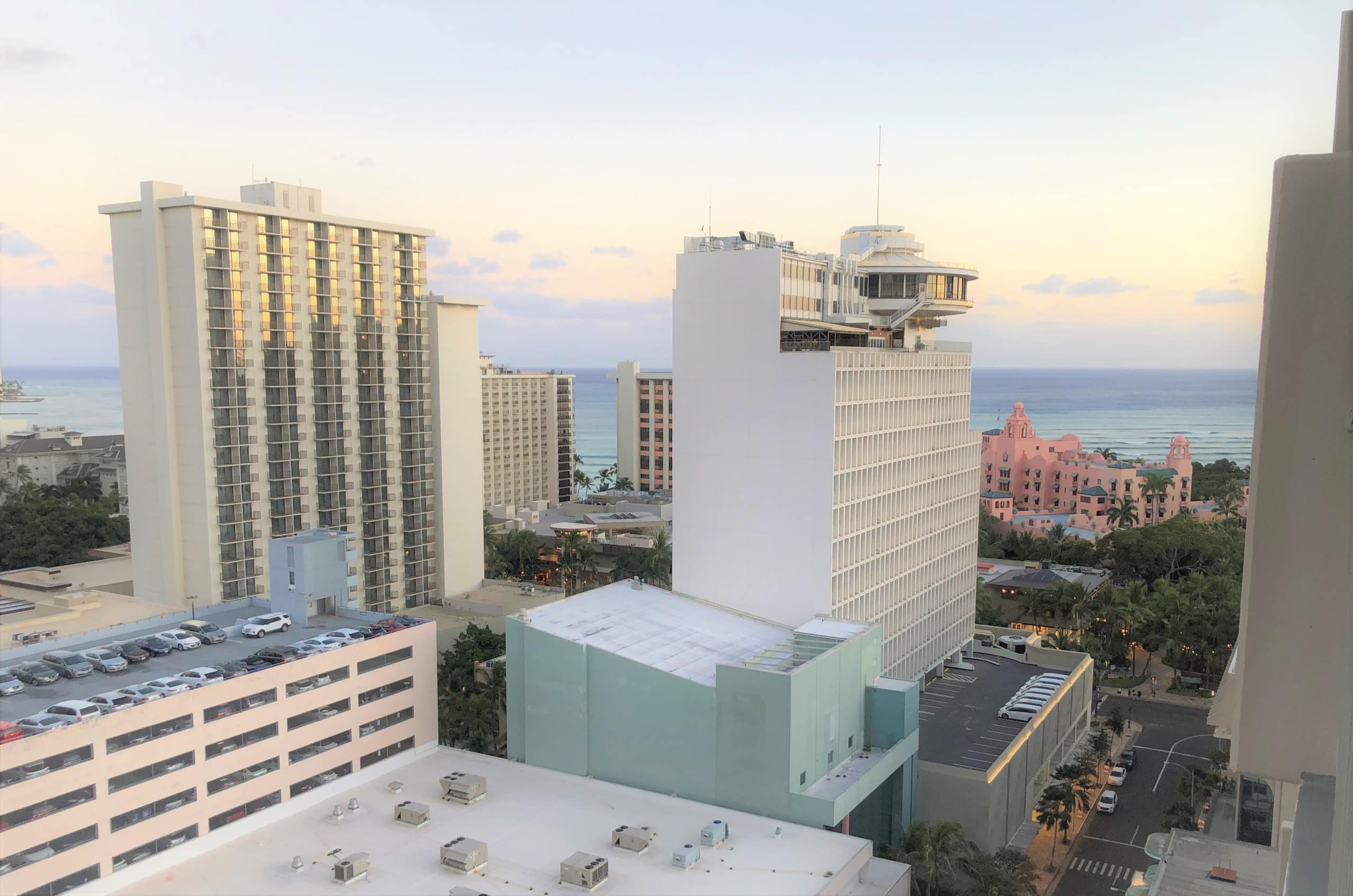 Condo in Honolulu · ★4.63 · Studio · 2 beds · 1 private bath - Image 3