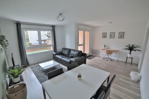 Spacious *Private Parking *Garden *Tram to Basel