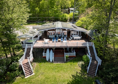 Magical Lake House-Hot Tub-Deck-Outdoor Kitchen