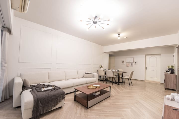 YJ【三房兩衛】一層兩戶/國父紀念館捷運步行3分/客廳採光/前後陽台/免追垃圾車/精品雙衛