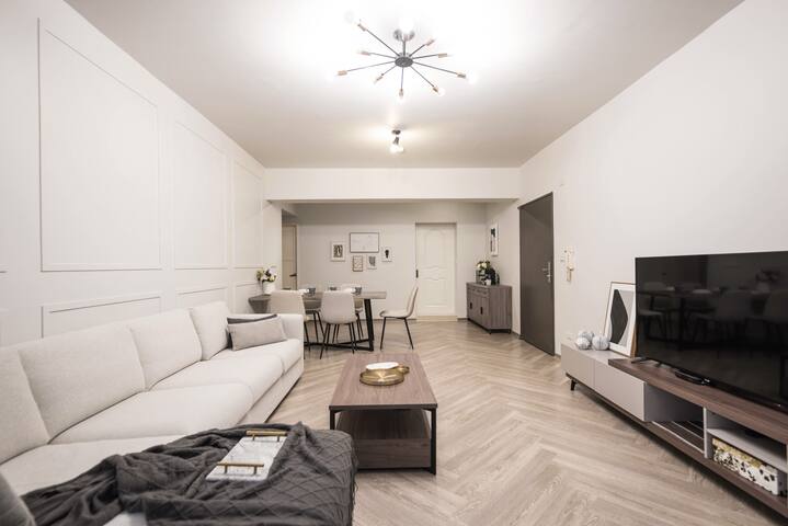 YJ【三房兩衛】一層兩戶/國父紀念館捷運步行3分/客廳採光/前後陽台/免追垃圾車/精品雙衛 gallery image 4