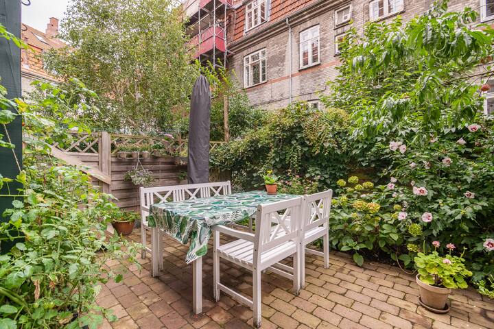 Cool and cosy townhouse in city gallery image 3