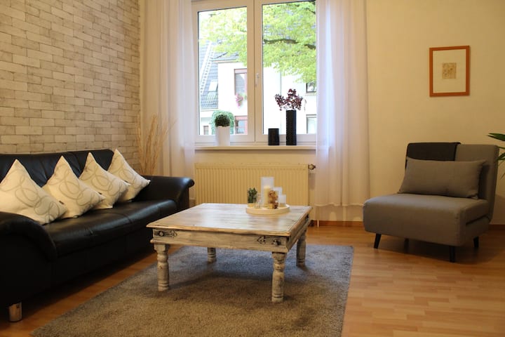 Moderne, Großzügige Wohnung In Ruhiger Lage - 에센