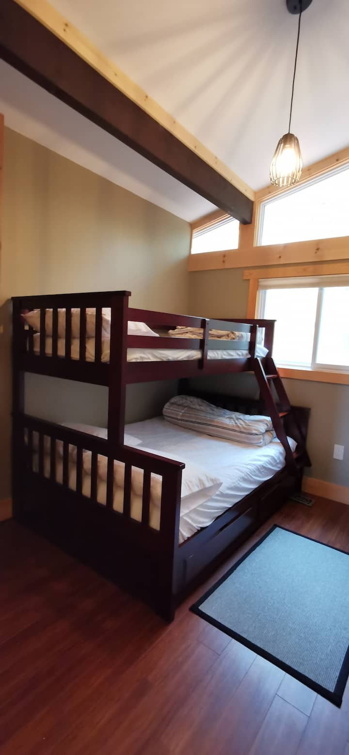 Dhoma e dytë e gjumit me krevat marinar