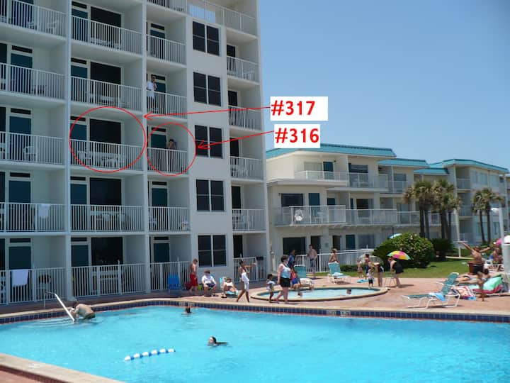 Oceanfront Studio With Balcony - 데이토나비치